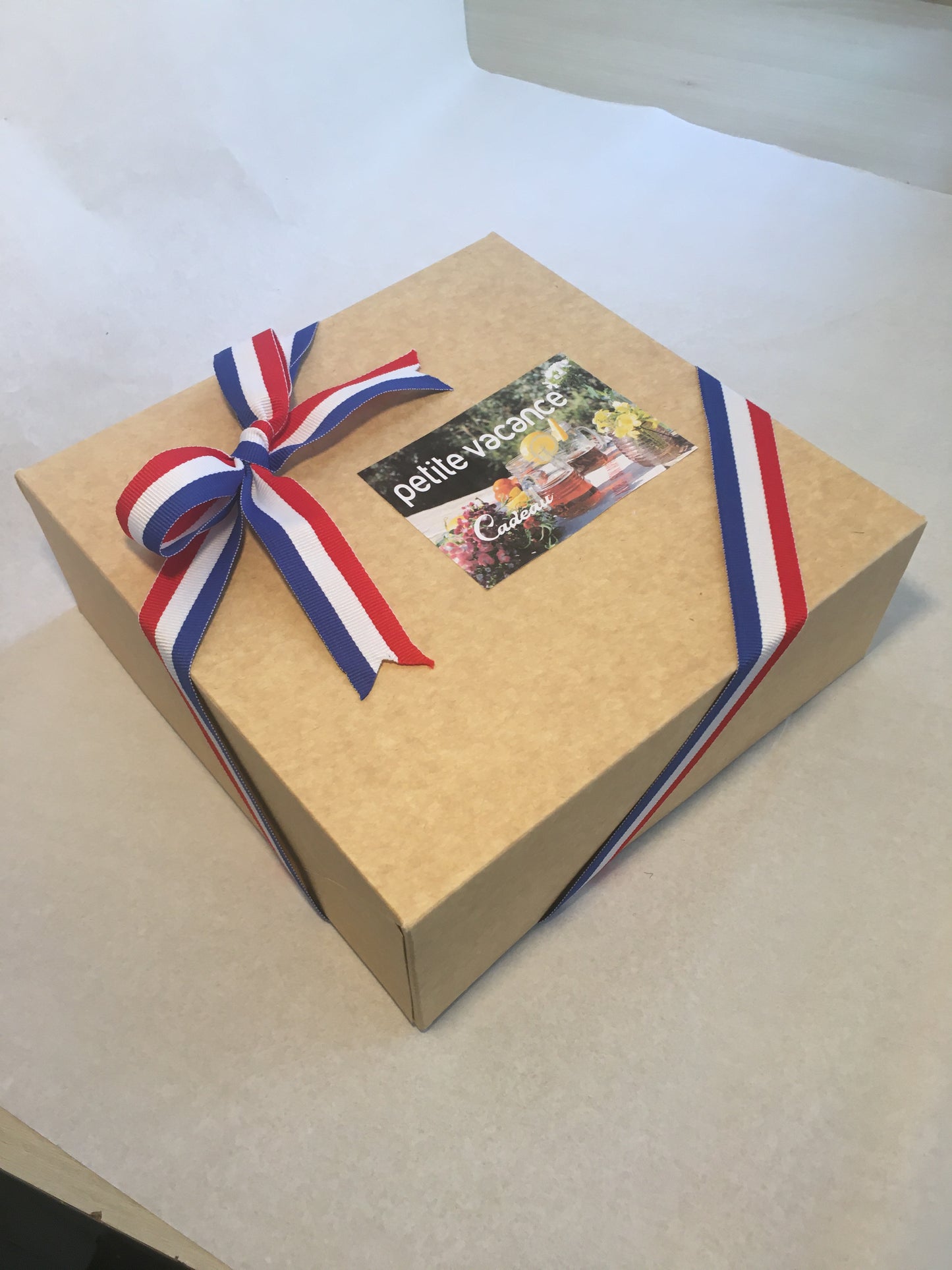 Gift Box Tricolore Bag